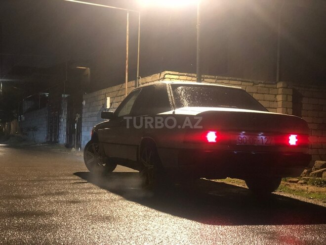 Mercedes 190 1992, 123,456 km - 2.0 l - Bakı