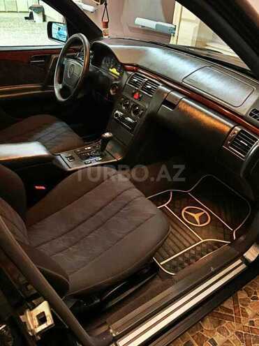 Mercedes E 240 1998, 223,000 km - 2.4 л - Bakı