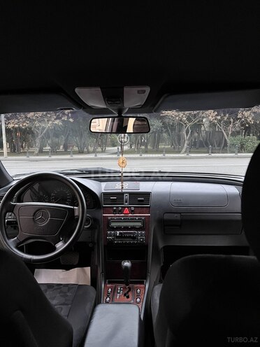 Mercedes C 200 1998, 249,050 km - 2.0 l - Bakı