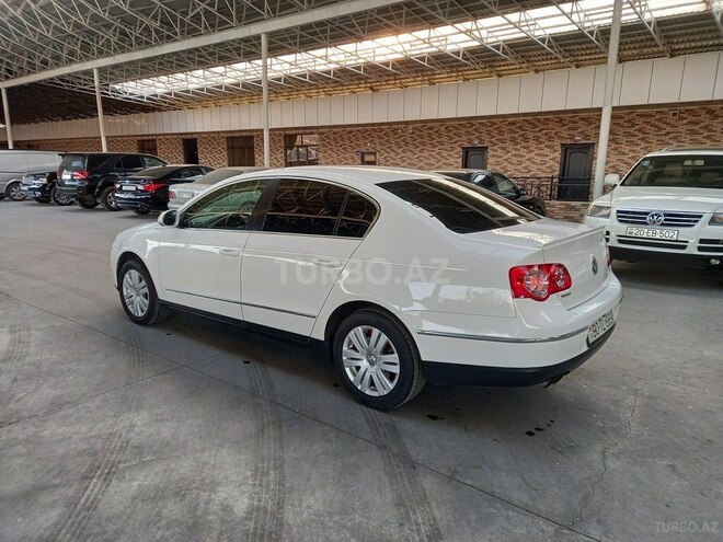 Volkswagen Passat 2005, 231,422 km - 2.0 l - Gəncə