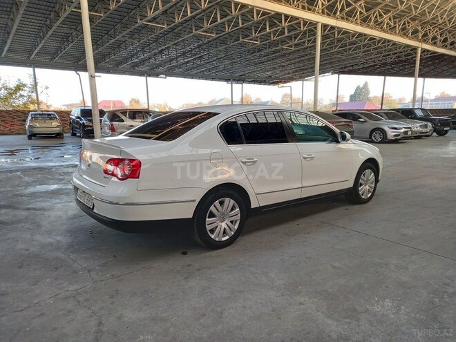 Volkswagen Passat 2005, 231,422 km - 2.0 l - Gəncə