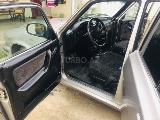 GAZ 31105 2005, 267,000 km - 2.4 l - Bakı