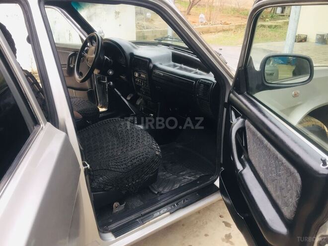 GAZ 31105 2005, 267,000 km - 2.4 l - Bakı