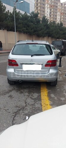 Mercedes B 200 2006, 250,000 km - 2.0 l - Bakı