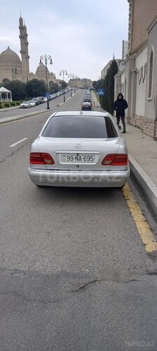 Mercedes E 230 1998, 326,000 km - 2.3 л - Bakı
