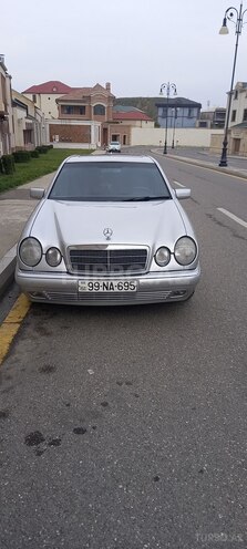 Mercedes E 230 1998, 326,000 km - 2.3 л - Bakı