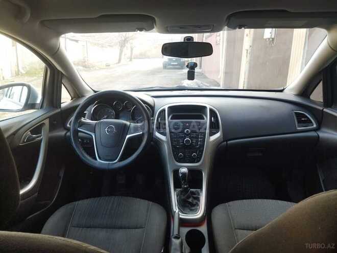 Opel Astra 2011, 200,000 km - 1.4 l - Ağstafa