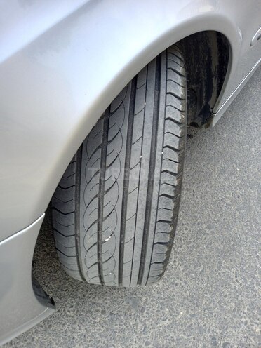 Mercedes E 270 2002, 515,000 km - 2.7 l - Bakı
