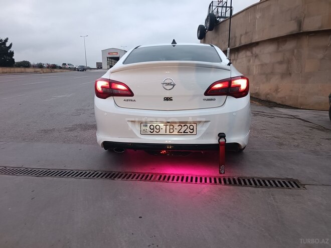 Opel Astra 2012, 180,000 km - 1.4 l - Bakı