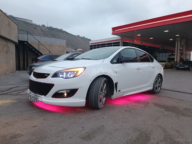 Opel Astra 2012, 180,000 km - 1.4 l - Bakı