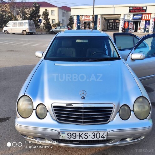 Mercedes E 220 2001, 450,000 km - 2.2 l - Bakı
