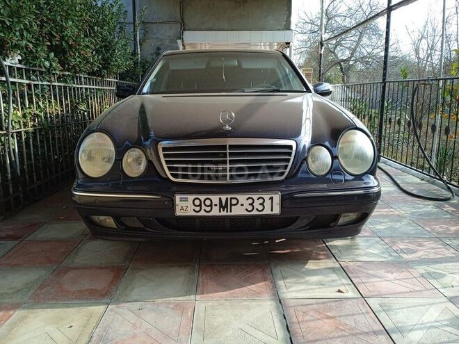 Mercedes E 220 2001, 460,000 km - 2.2 l - Ucar