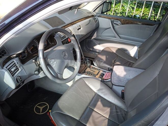 Mercedes E 220 2001, 460,000 km - 2.2 l - Ucar