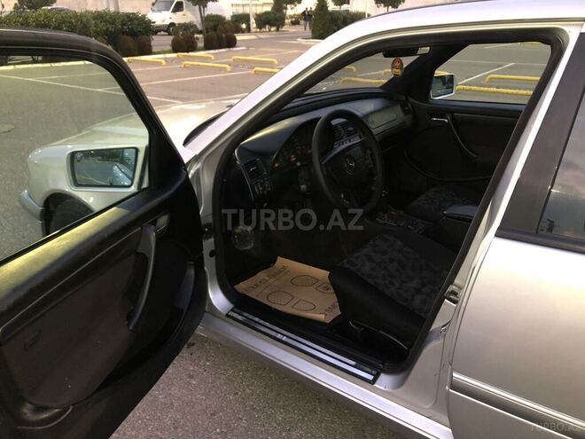 Mercedes C 220 2000, 280,000 km - 2.2 l - Bakı