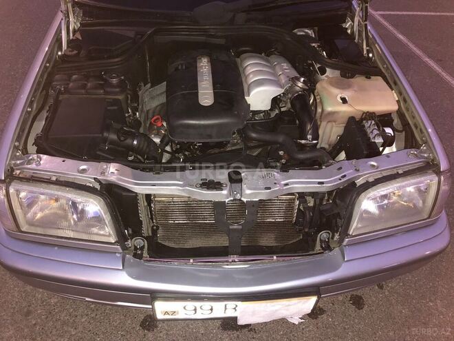 Mercedes C 220 2000, 280,000 km - 2.2 l - Bakı