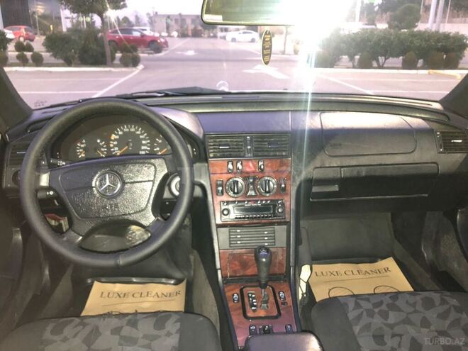Mercedes C 220 2000, 280,000 km - 2.2 l - Bakı