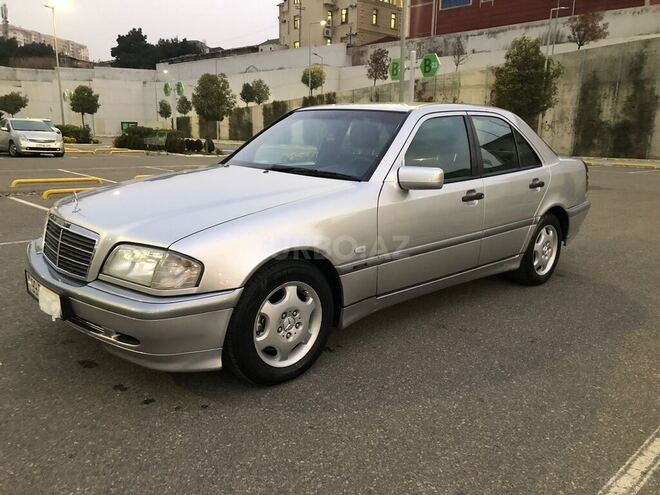 Mercedes C 220 2000, 280,000 km - 2.2 l - Bakı