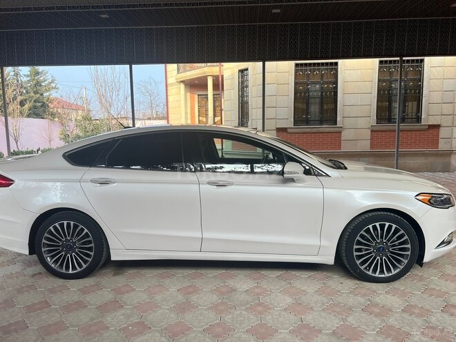 Ford Fusion 2017, 179,000 km - 2.0 л - Şirvan
