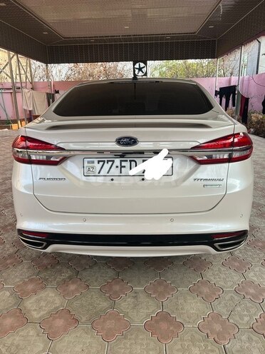Ford Fusion 2017, 179,000 km - 2.0 л - Şirvan