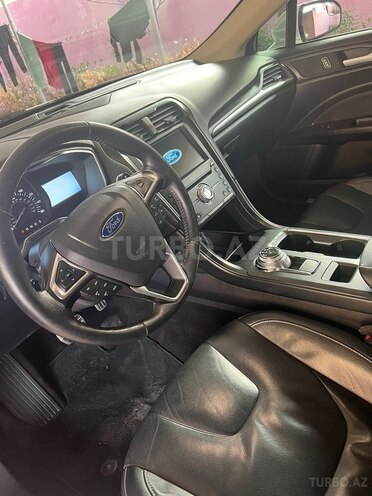 Ford Fusion 2017, 179,000 km - 2.0 л - Şirvan