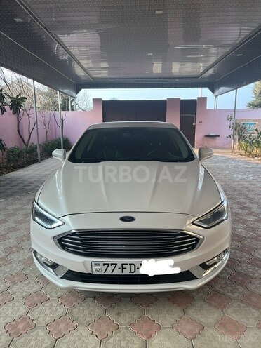 Ford Fusion 2017, 179,000 km - 2.0 л - Şirvan