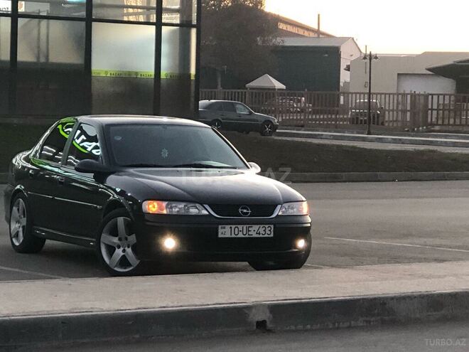 Opel Vectra 1999, 285,364 km - 2.0 л - Ağstafa