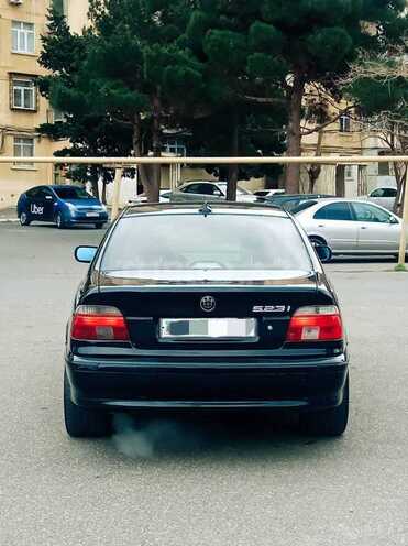 BMW 528 1999, 328,000 km - 2.5 л - Bakı