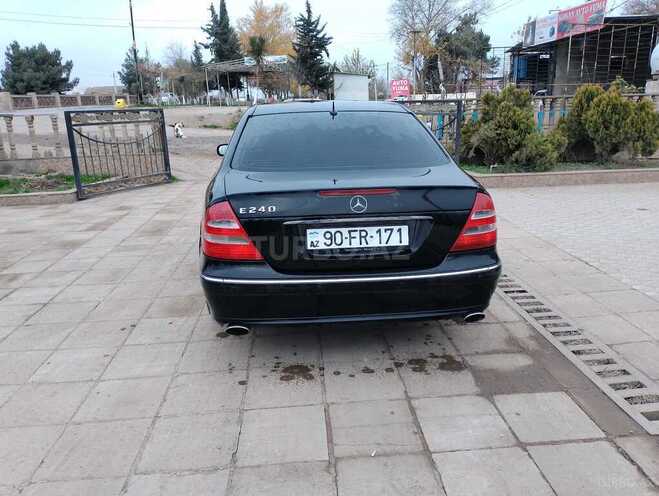 Mercedes E 240 2003, 298,800 km - 2.4 л - Salyan