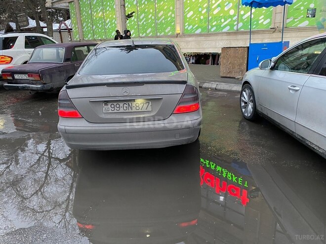 Mercedes E 220 2004, 315,000 km - 2.2 l - Bakı