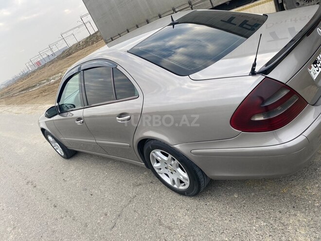 Mercedes E 220 2004, 315,000 km - 2.2 l - Bakı