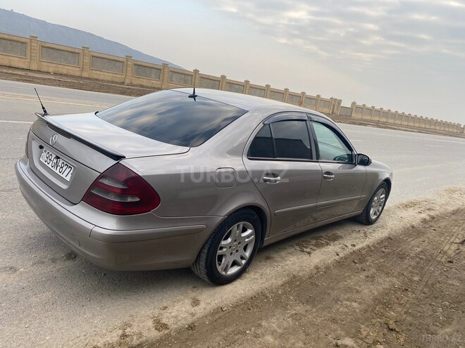 Mercedes E 220 2004, 315,000 km - 2.2 l - Bakı