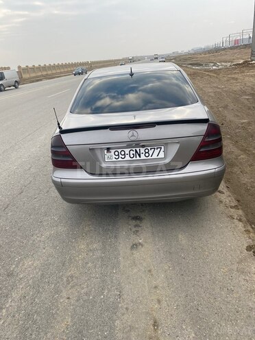 Mercedes E 220 2004, 315,000 km - 2.2 l - Bakı