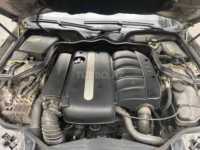 Mercedes E 220 2004, 315,000 km - 2.2 l - Bakı