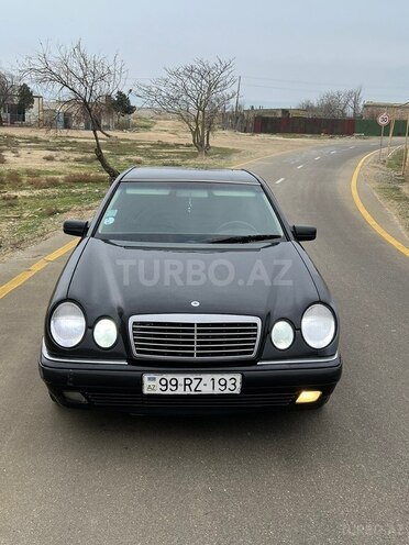 Mercedes E 200 1998, 299,999 km - 2.0 l - Bakı
