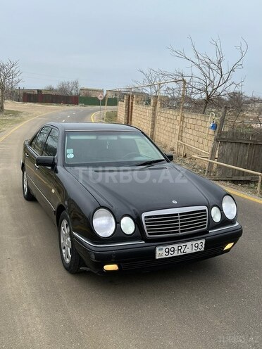 Mercedes E 200 1998, 299,999 km - 2.0 l - Bakı