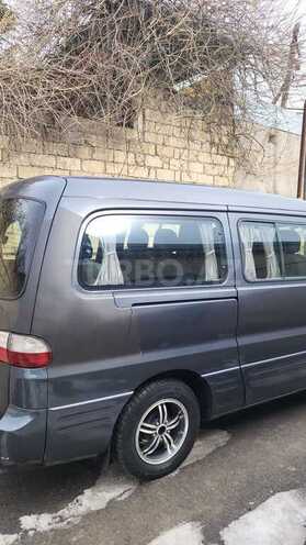 Hyundai H-1 2006, 100,000 km - 2.5 l - Bakı