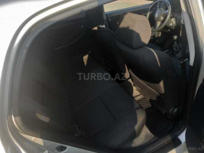 Toyota Corolla 2005, 251,000 km - 1.4 l - Bakı