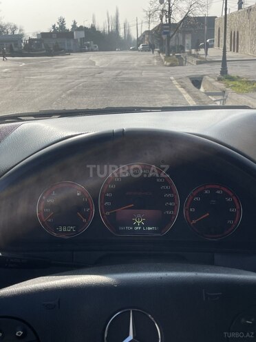 Mercedes E 320 2000, 190,000 km - 3.2 л - Bakı