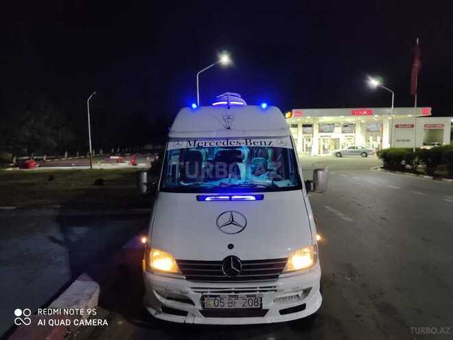 Mercedes Sprinter 412 2001, 382,156 km - 2.2 l - Qazax