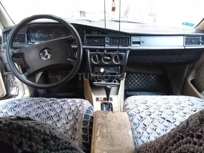Mercedes 190 1989, 450,000 km - 2.5 л - Bakı