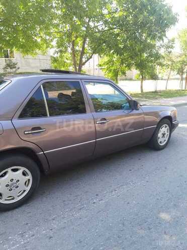 Mercedes E 200 1991, 644,576 km - 2.0 l - İsmayıllı