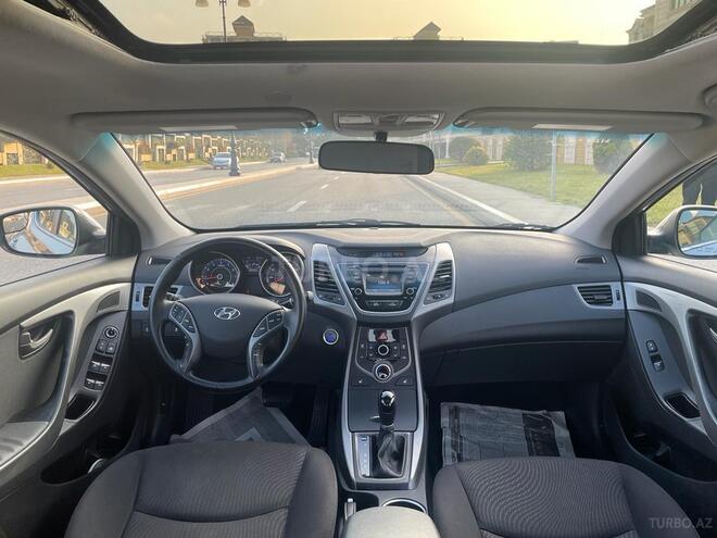 Hyundai Elantra 2015, 99,333 km - 1.8 l - Bakı