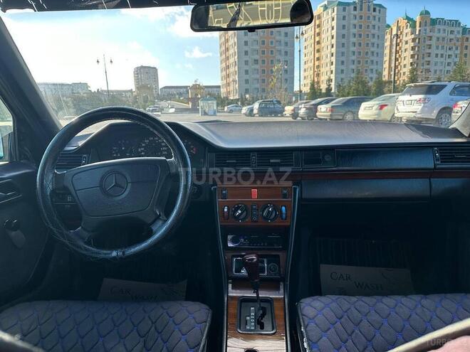 Mercedes E 220 1993, 458,752 km - 2.2 л - Sumqayıt