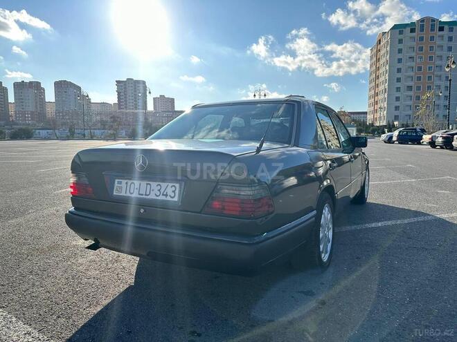 Mercedes E 220 1993, 458,752 km - 2.2 л - Sumqayıt