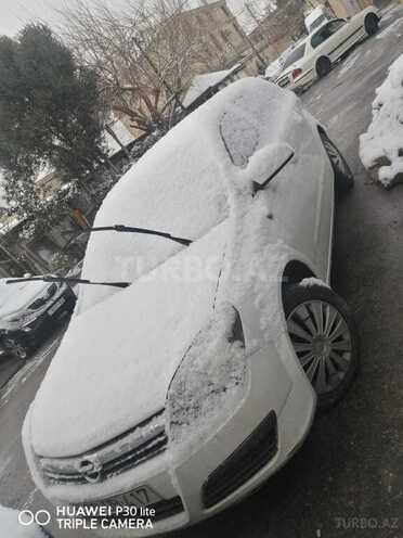 Opel Astra 2006, 302,340 km - 1.9 l - Bakı