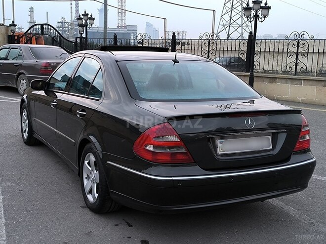 Mercedes E 270 2003, 295,000 km - 2.7 л - Bakı