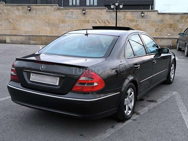 Mercedes E 270 2003, 295,000 km - 2.7 л - Bakı