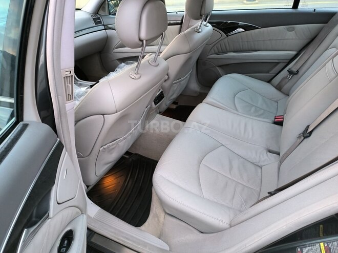 Mercedes E 270 2003, 295,000 km - 2.7 л - Bakı