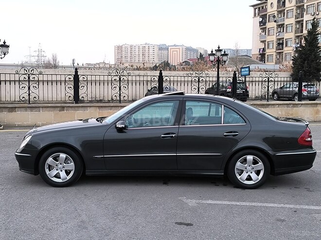 Mercedes E 270 2003, 295,000 km - 2.7 л - Bakı
