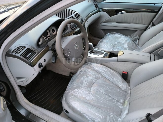 Mercedes E 270 2003, 295,000 km - 2.7 л - Bakı